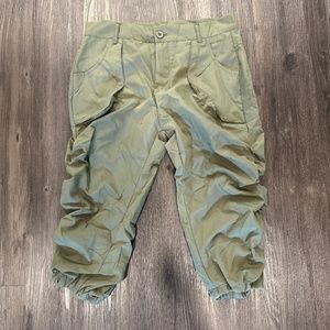 Capri Pants - S